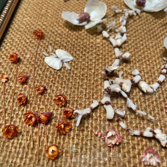 Vintage Shell Floral Handcrafted Picture Set (2) - Picture 5 of 13